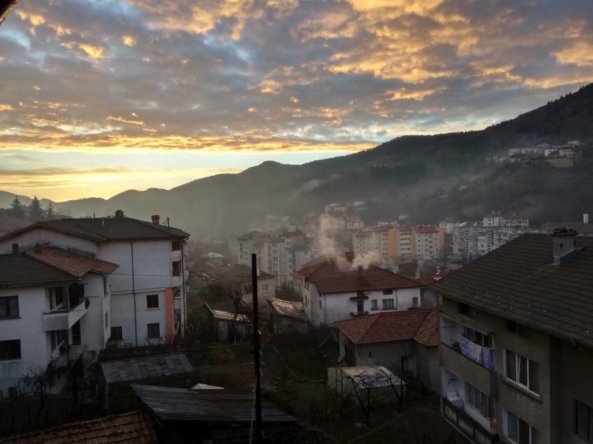 Yellow House Paşmaklı Dış mekan fotoğraf